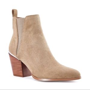 NEW Cora Bootie Size 9